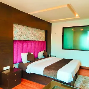 https://billions-hotel.top-gurgaonhotels.com